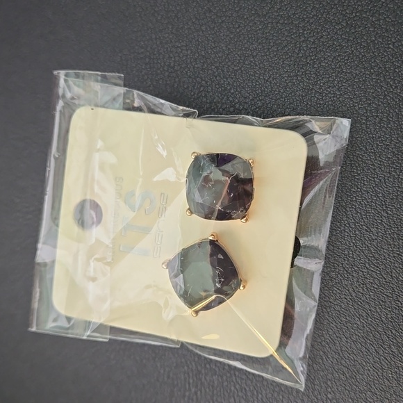 Cushion Cut Semi Stone Epoxy Stud Earrings, NWT - Picture 8 of 8